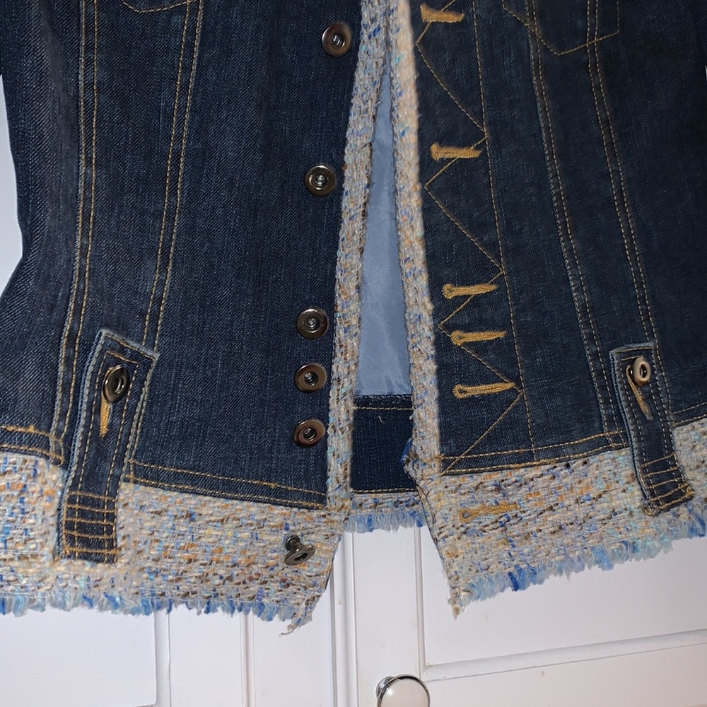 Cache Jean Jacket - Picture 3 of 5